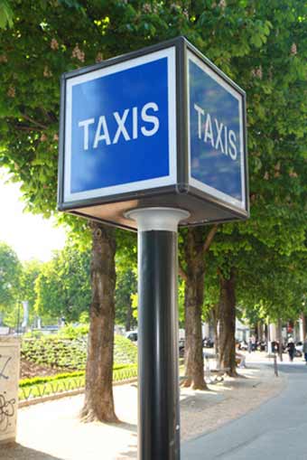 Find a taxi cab driver in La Celle-Saint-Cloud